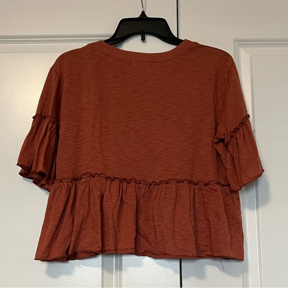 Rust colored ruffle shirt - Picture 2 of 3